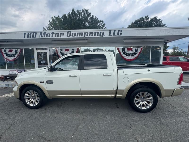 RAM 1500 Longhorn Crew Cab SWB 4WD 2016