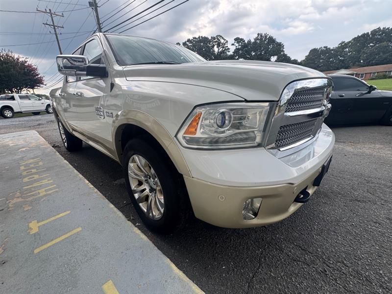 RAM 1500 Longhorn Crew Cab SWB 4WD 2016