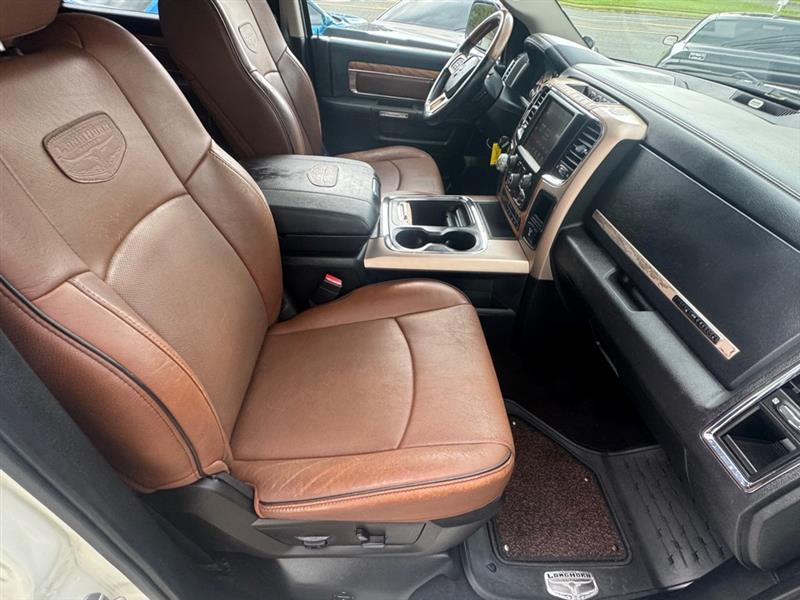 RAM 1500 Longhorn Crew Cab SWB 4WD 2016