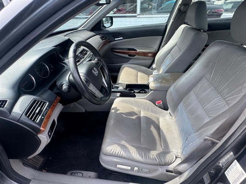 Honda Accord EX-L V6 Sedan AT 2012