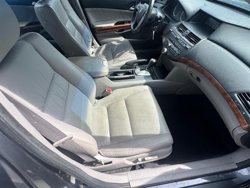 Honda Accord EX-L V6 Sedan AT 2012