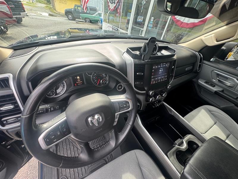 RAM 1500 Big Horn Crew Cab SWB 4WD 2019