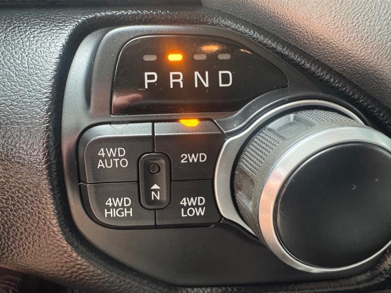 RAM 1500 Big Horn Crew Cab SWB 4WD 2019