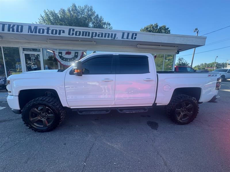 Chevrolet Silverado 1500 LT Crew Cab 4WD 2017