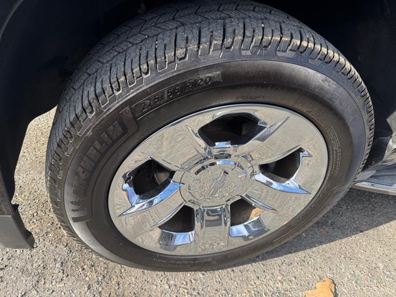 Chevrolet Suburban LTZ 1500 4WD 2015