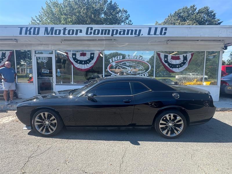 Dodge Challenger SRT8 Core 2013