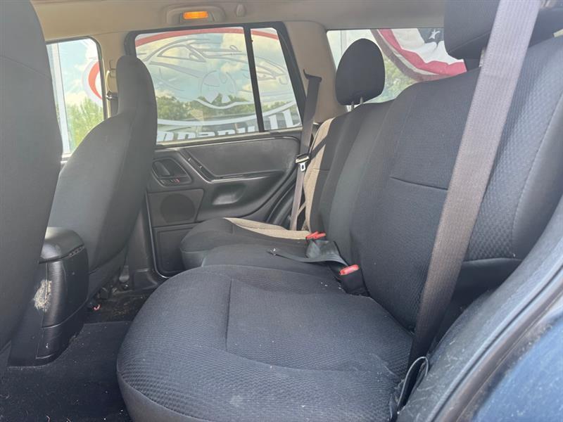 Jeep Grand Cherokee Laredo 4WD 2003