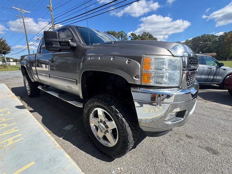 Chevrolet Silverado 2500HD LT Crew Cab 4WD 2012