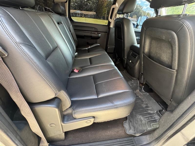 Chevrolet Silverado 2500HD LT Crew Cab 4WD 2012