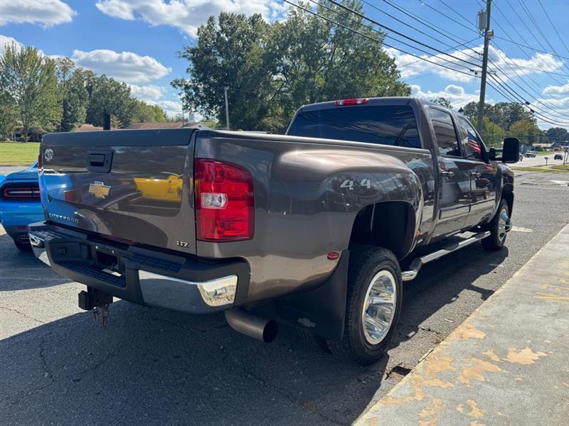 Chevrolet Silverado 3500HD Work Truck Crew Cab DRW 4WD 2008