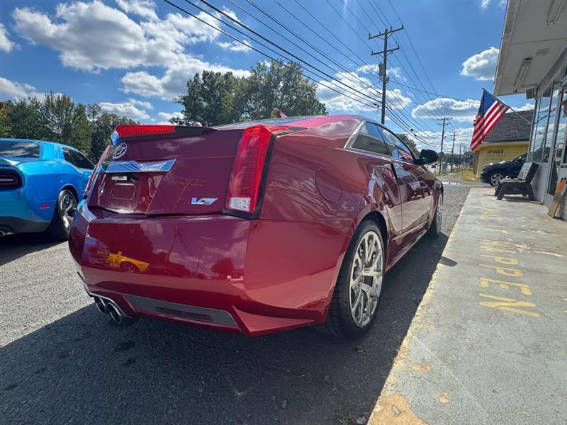 Cadillac CTS V Coupe 2011