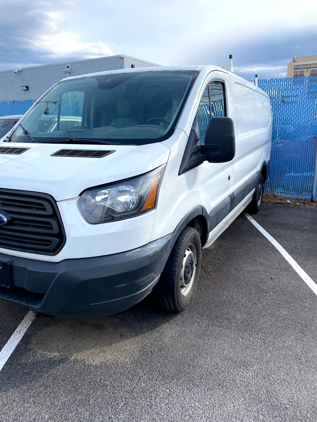 Ford Transit 150 Van Low Roof 60/40 Pass. 130-in. WB 2017 Ford Transit 150 Van Low Roof 60/40 Pass. 130-in. WB 2017