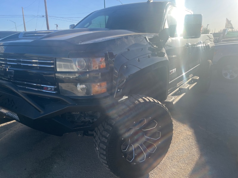 2019 Chevrolet Silverado 2500HD LTZ Crew Cab Long Box 4WD