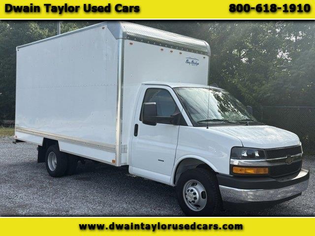 2022 Chevrolet Express Commercial Cutaway 3500 Van 159"