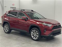 2022 Toyota RAV4  2022 Toyota RAV4