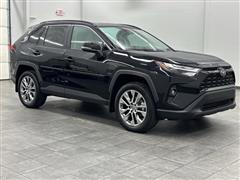 2022 Toyota RAV4  2022 Toyota RAV4