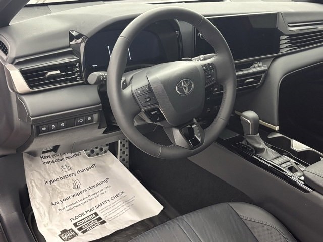 Toyota Camry XLE (Natl) 2025