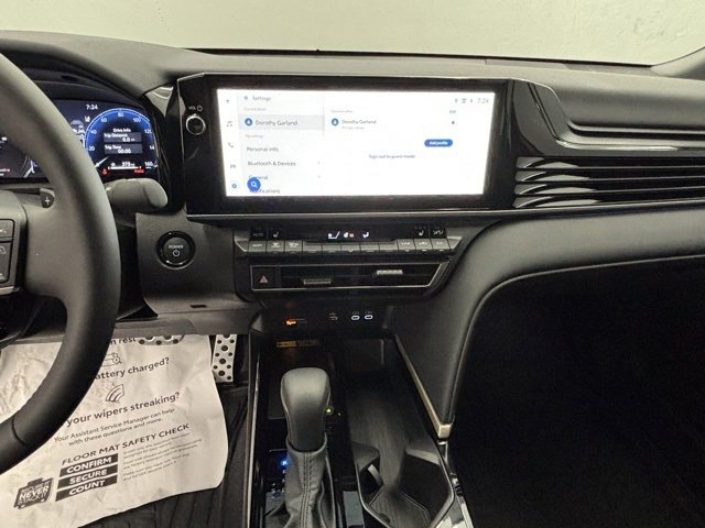 Toyota Camry XLE (Natl) 2025