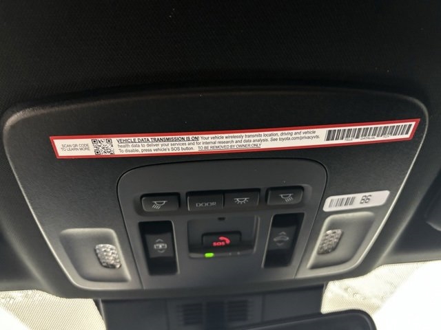 Toyota Camry XLE (Natl) 2025