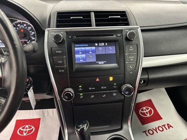 Toyota Camry XLE Auto (Natl) 2017