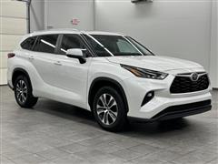 2023 Toyota Highlander 