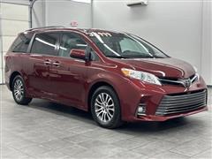 2020 Toyota Sienna 