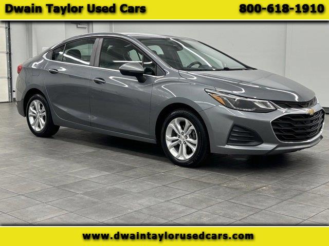 2019 Chevrolet Cruze 4dr Sdn LT
