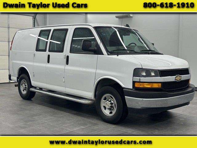 2024 Chevrolet Express Cargo Van RWD 2500 135"