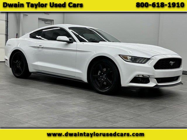 2016 Ford Mustang 2dr Fastback V6