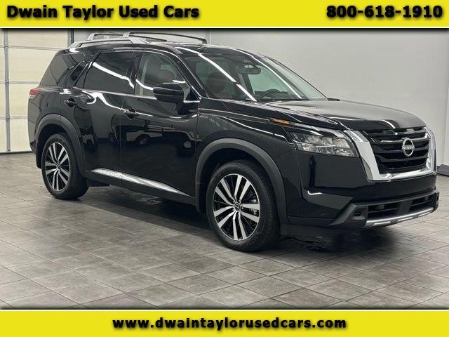 2025 Nissan Pathfinder Platinum 2WD