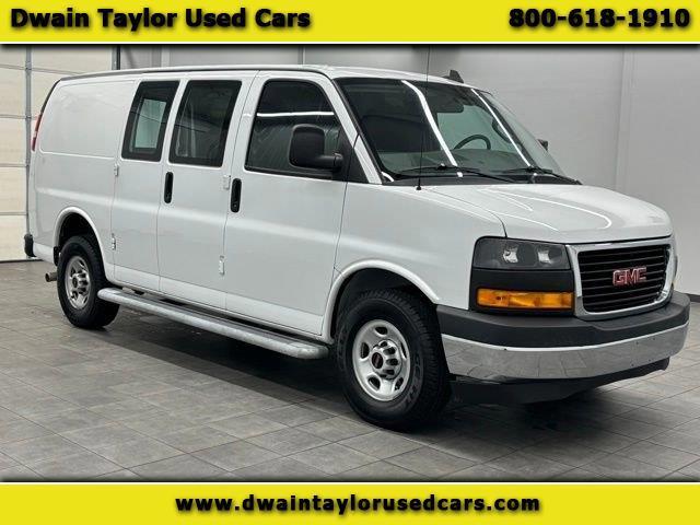 2022 GMC Savana Cargo Van RWD 2500 135"