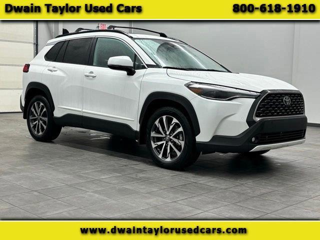 2023 Toyota Corolla Cross XLE 4WD (Natl)