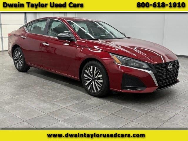 2025 Nissan Altima SV FWD
