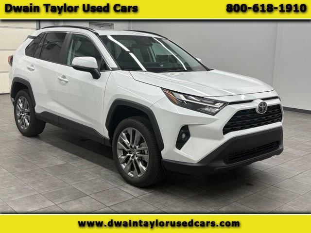 2025 Toyota RAV4 XLE Premium AWD (Natl)