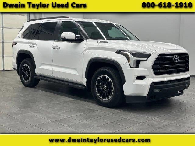 2024 Toyota Sequoia SR5 4WD (Natl)