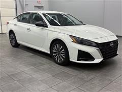 2025 Nissan Altima 
