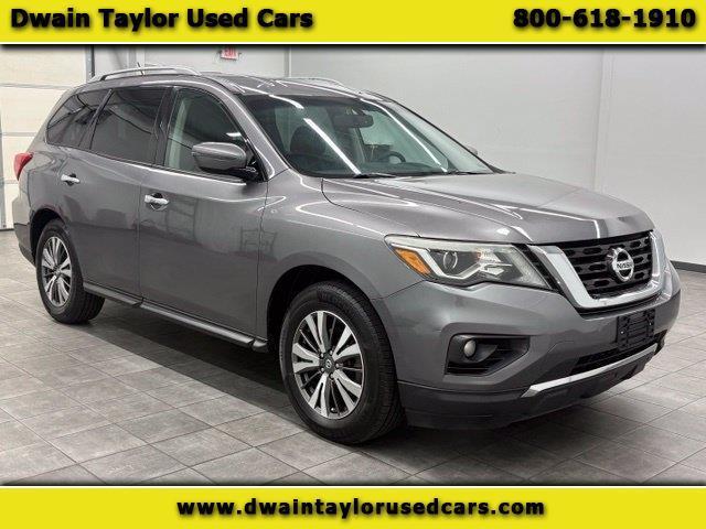 2017 Nissan Pathfinder SV