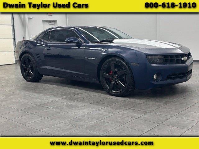 2011 Chevrolet Camaro 2dr Cpe 2LT