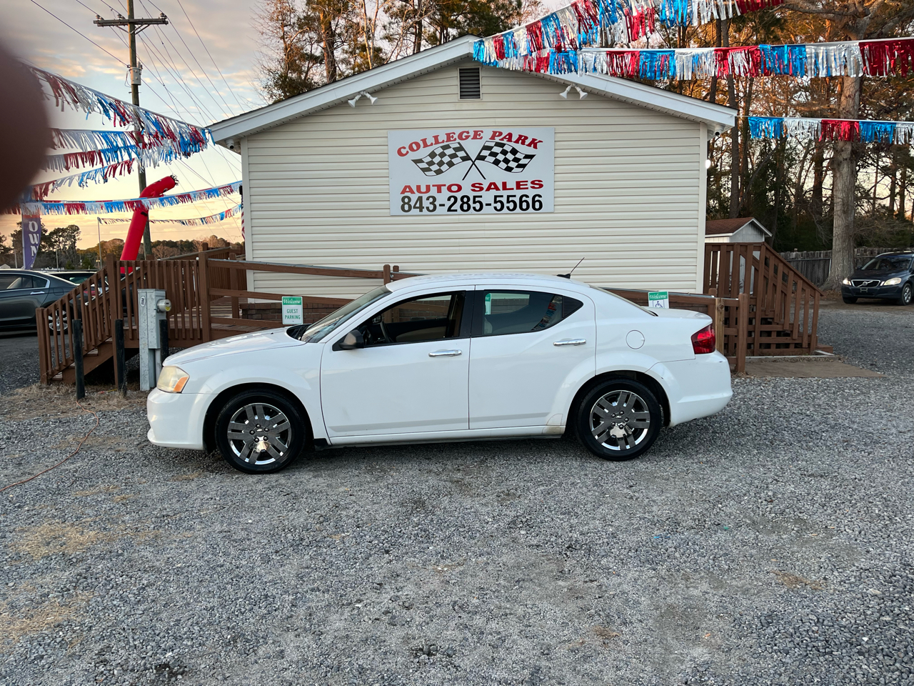 2013 Dodge Avenger Base