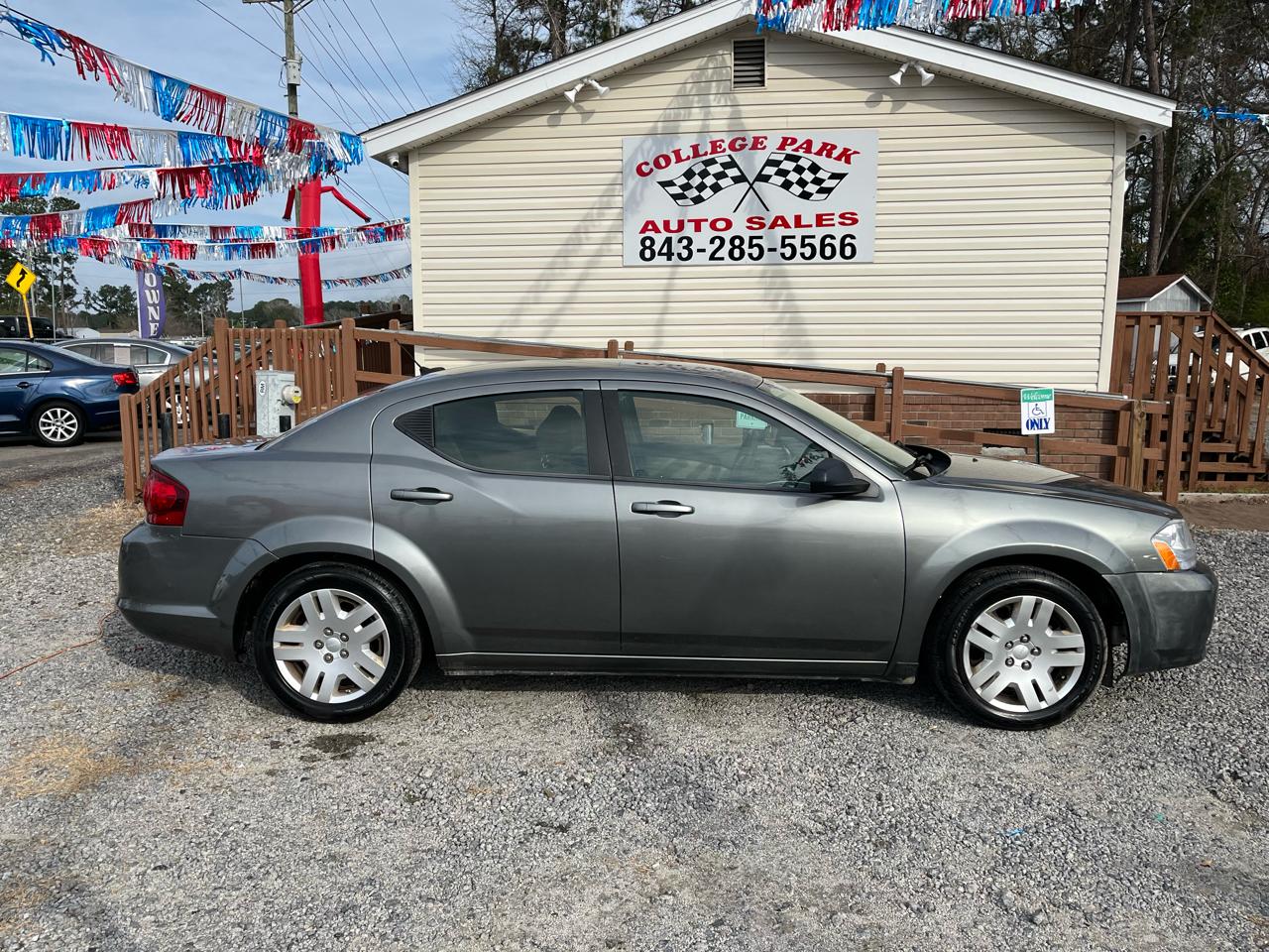 2013 Dodge Avenger Base