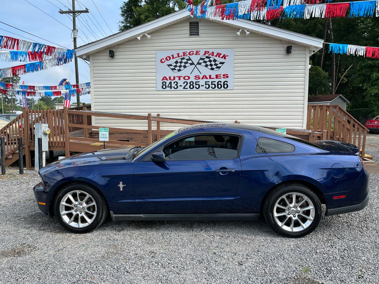 2010 Ford Mustang V6 Coupe