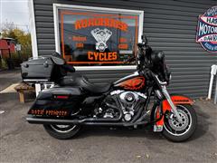 2006 Harley-Davidson FLHXI 