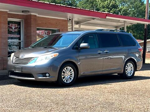 2015 Toyota Sienna XLE FWD 8-Passenger V6