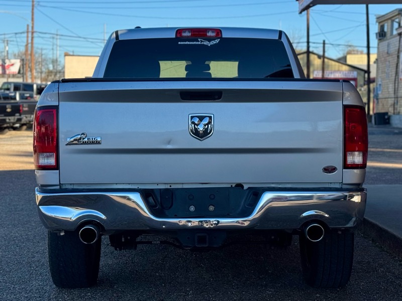 RAM 1500 SLT Quad Cab 2WD 2015