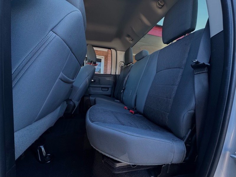 RAM 1500 SLT Quad Cab 2WD 2015