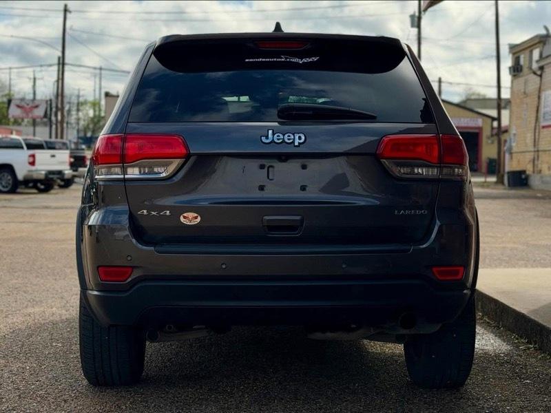 Jeep Grand Cherokee Laredo 4WD 2017