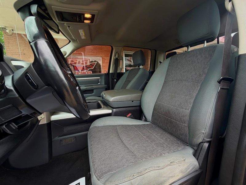 RAM 1500 SLT Crew Cab SWB 2WD 2017