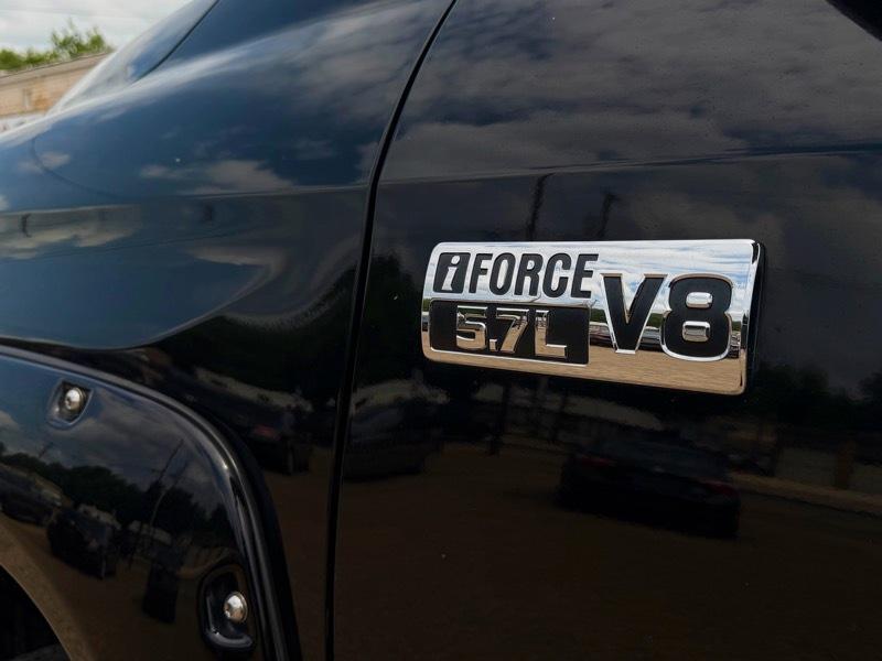 Toyota Tundra SR5 5.7L V8 CrewMax 2WD 2015
