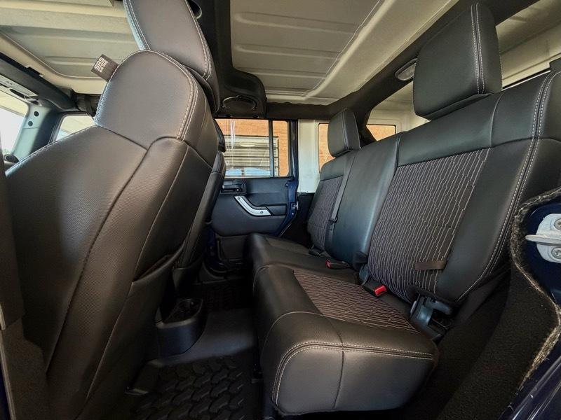 Jeep Wrangler Unlimited Sport 4WD 2012