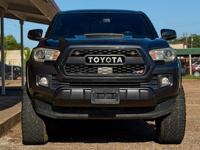 Toyota Tacoma SR5 Double Cab Long Bed V6 6AT 4WD 2018